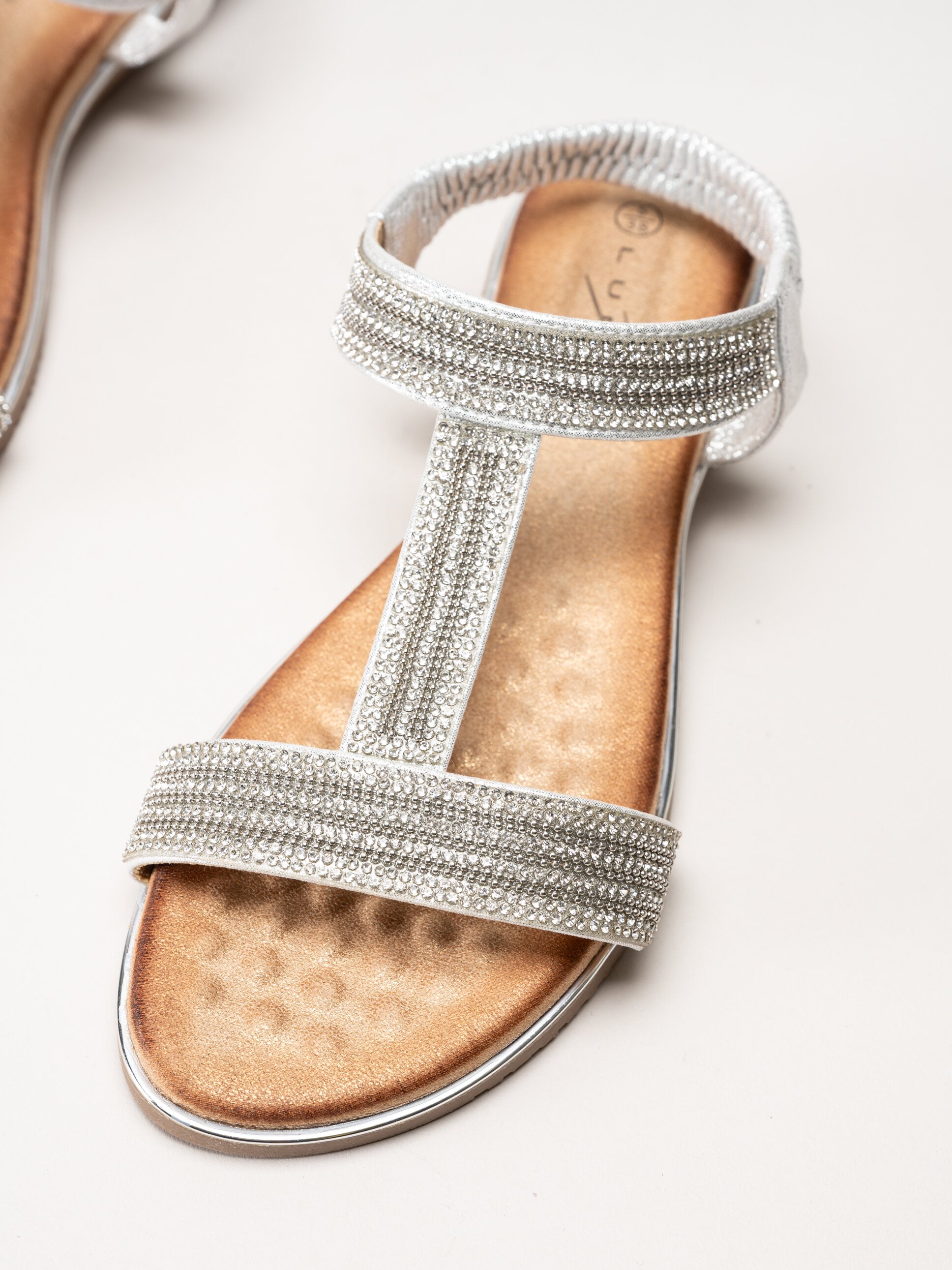Lunar - 246ESTA - Silver strassandaler med T-sleif