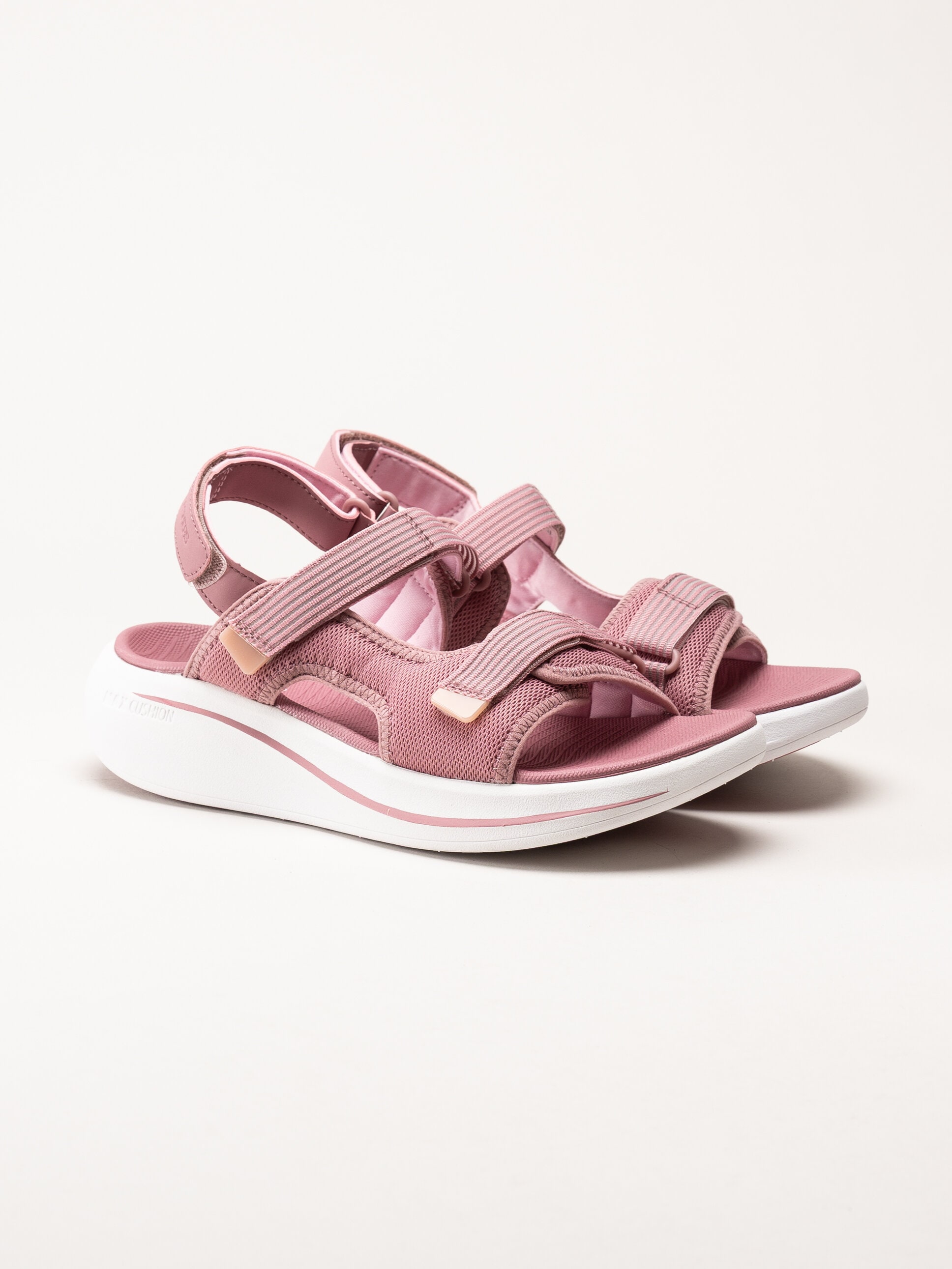 Skechers - Max Cushioning Essential - Rosa sportiga sandaler