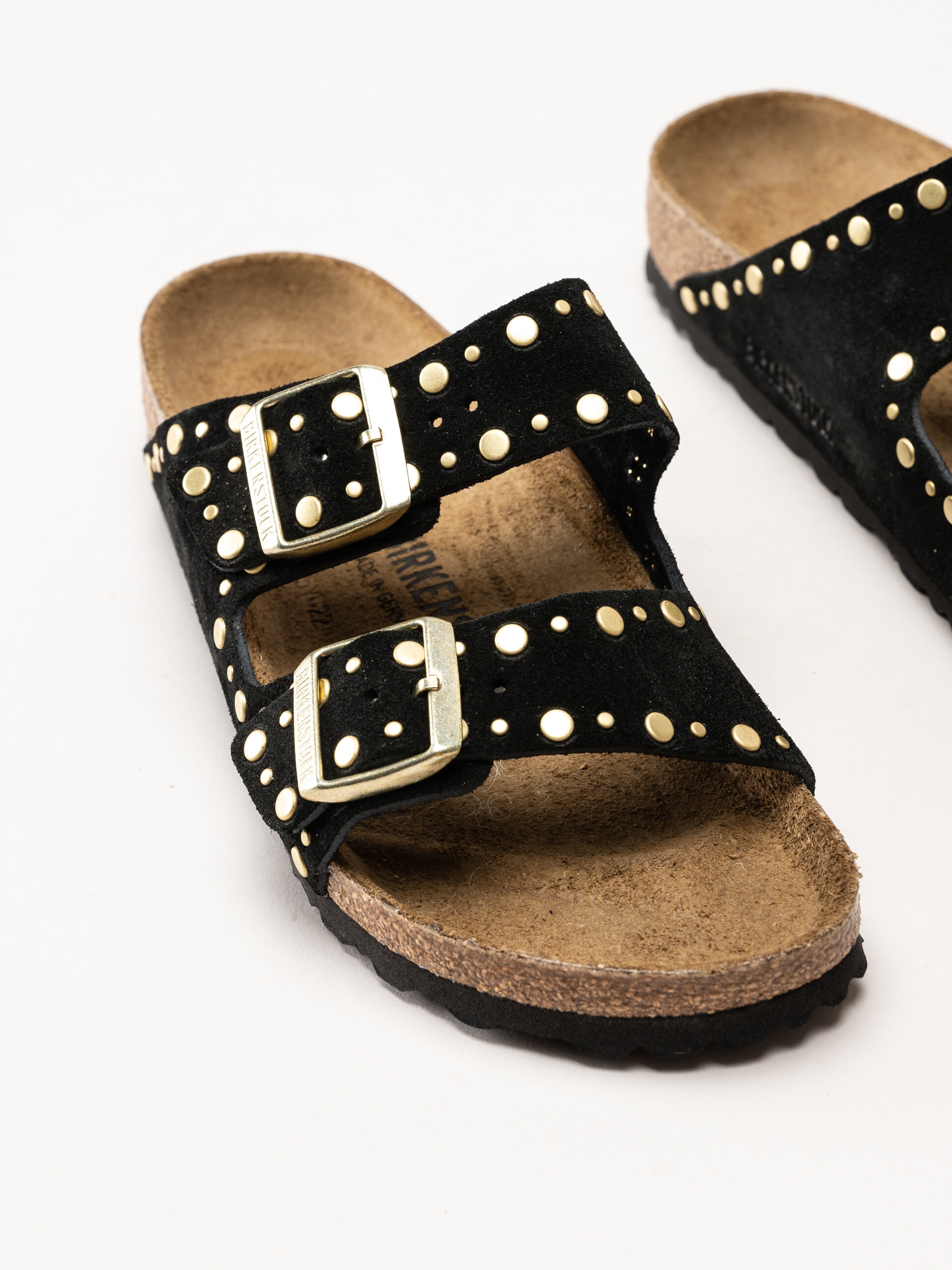 Birkenstock - Arizona Rivet Border - Svarta slip in sandaler i mocka med nitar