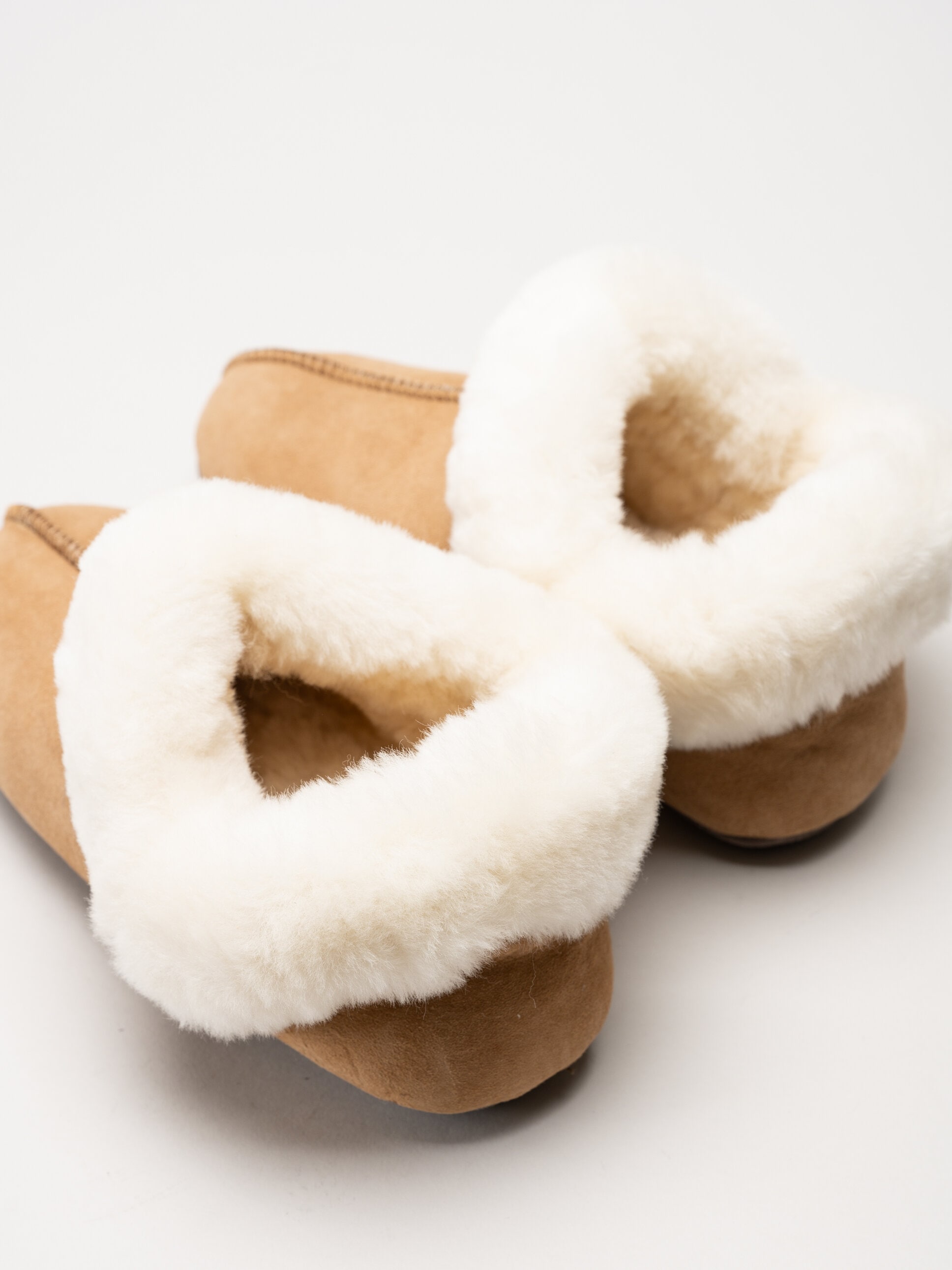 Axelda - Hemsedal - Ljusbruna fodrade tofflor i mocka