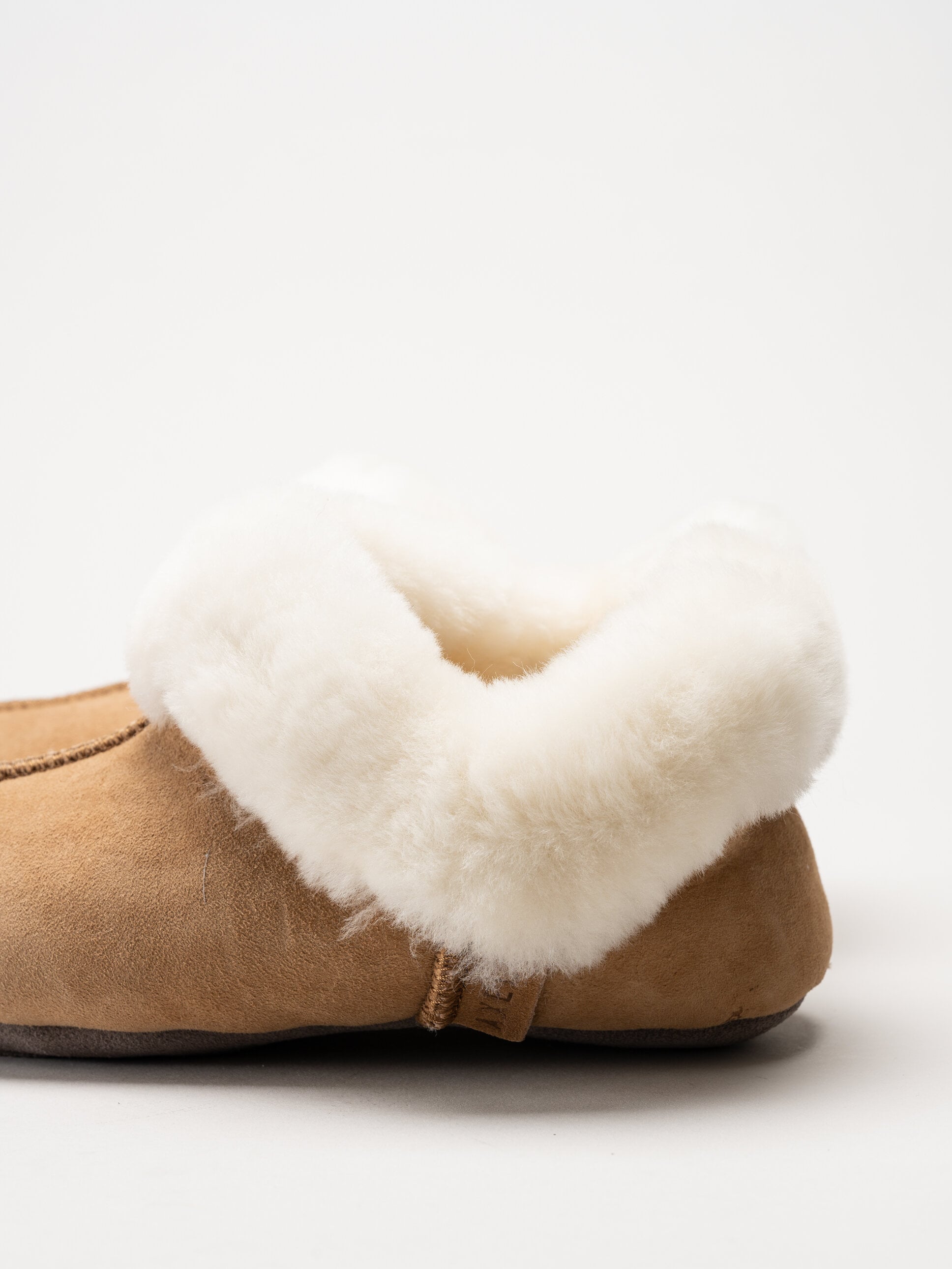 Axelda - Hemsedal - Ljusbruna fodrade tofflor i mocka