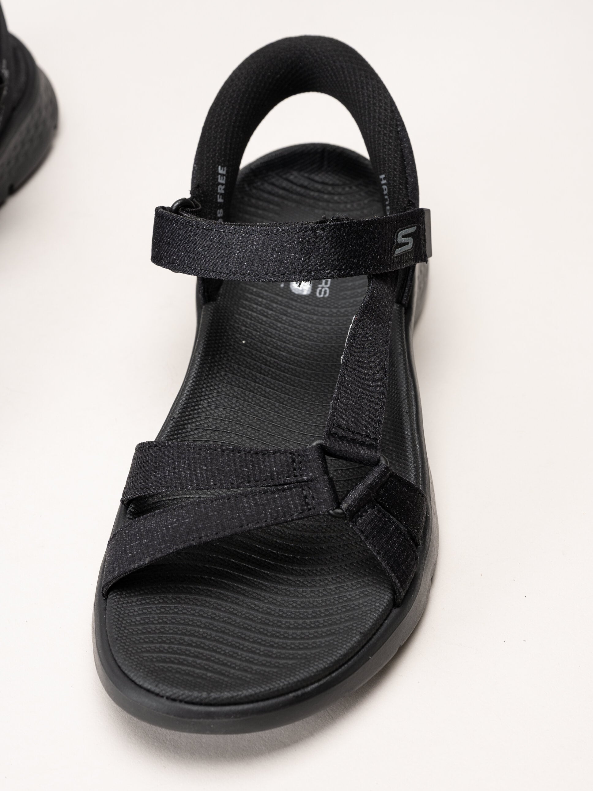 Skechers - Go Walk Flex Sandal - Svarta slip in sandaler