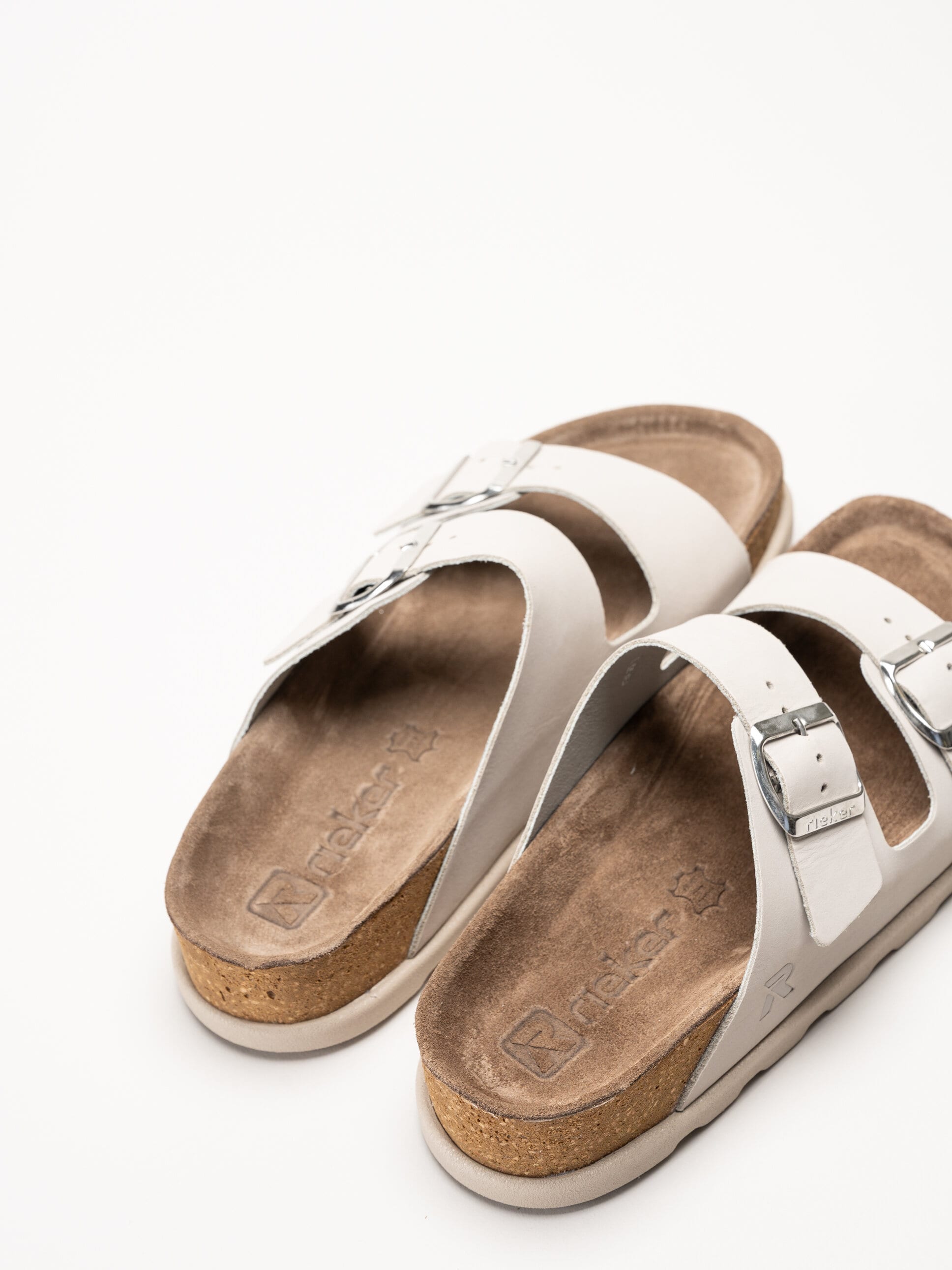 Rieker - Ljusgrå sandaler i nubuck