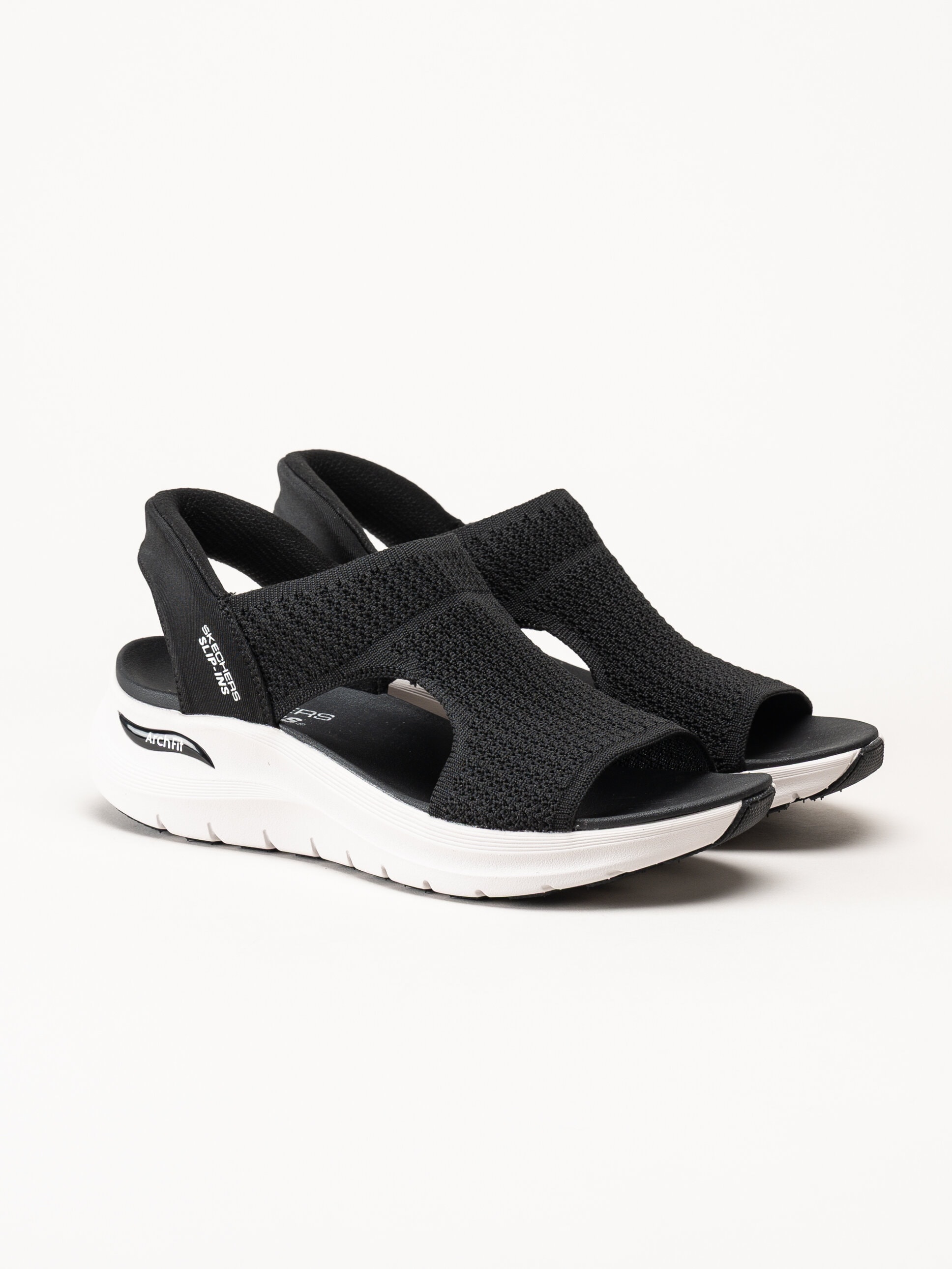 Skechers - Arch Fit - Svarta slip-in sandaler
