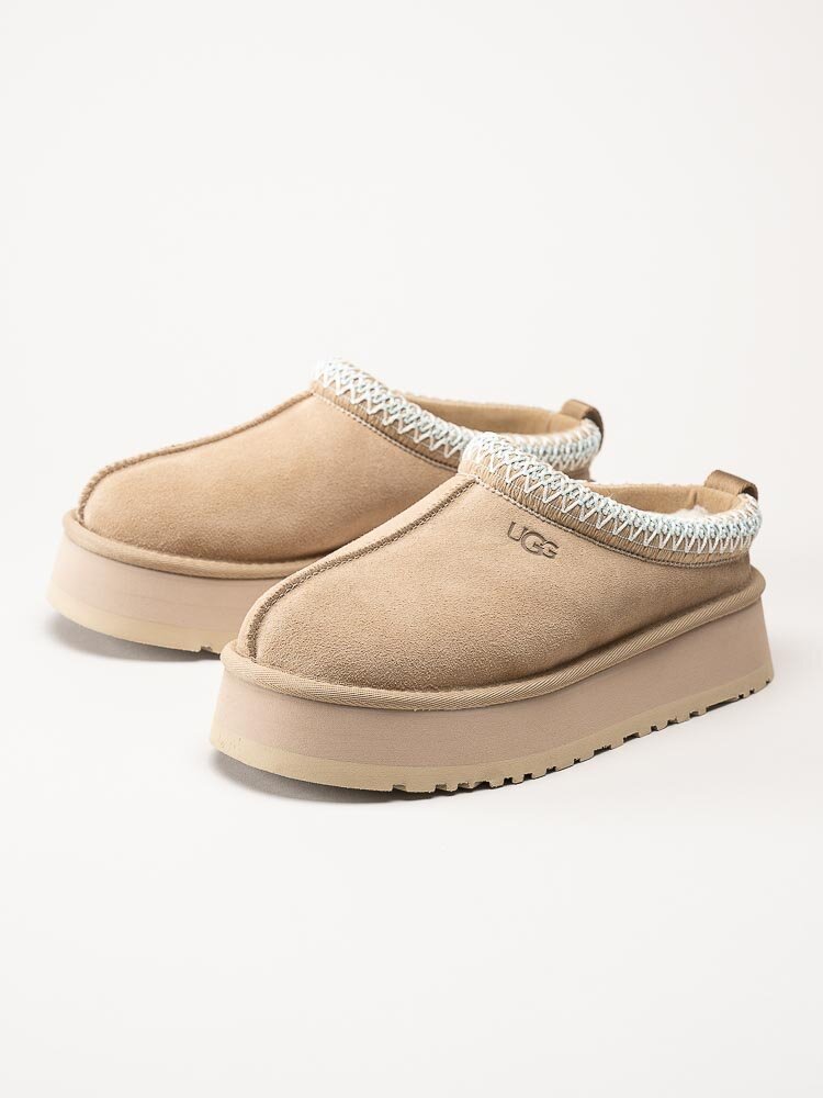 UGG - W Tazz II - Beige fårskinnsfodrade tofflor i mocka