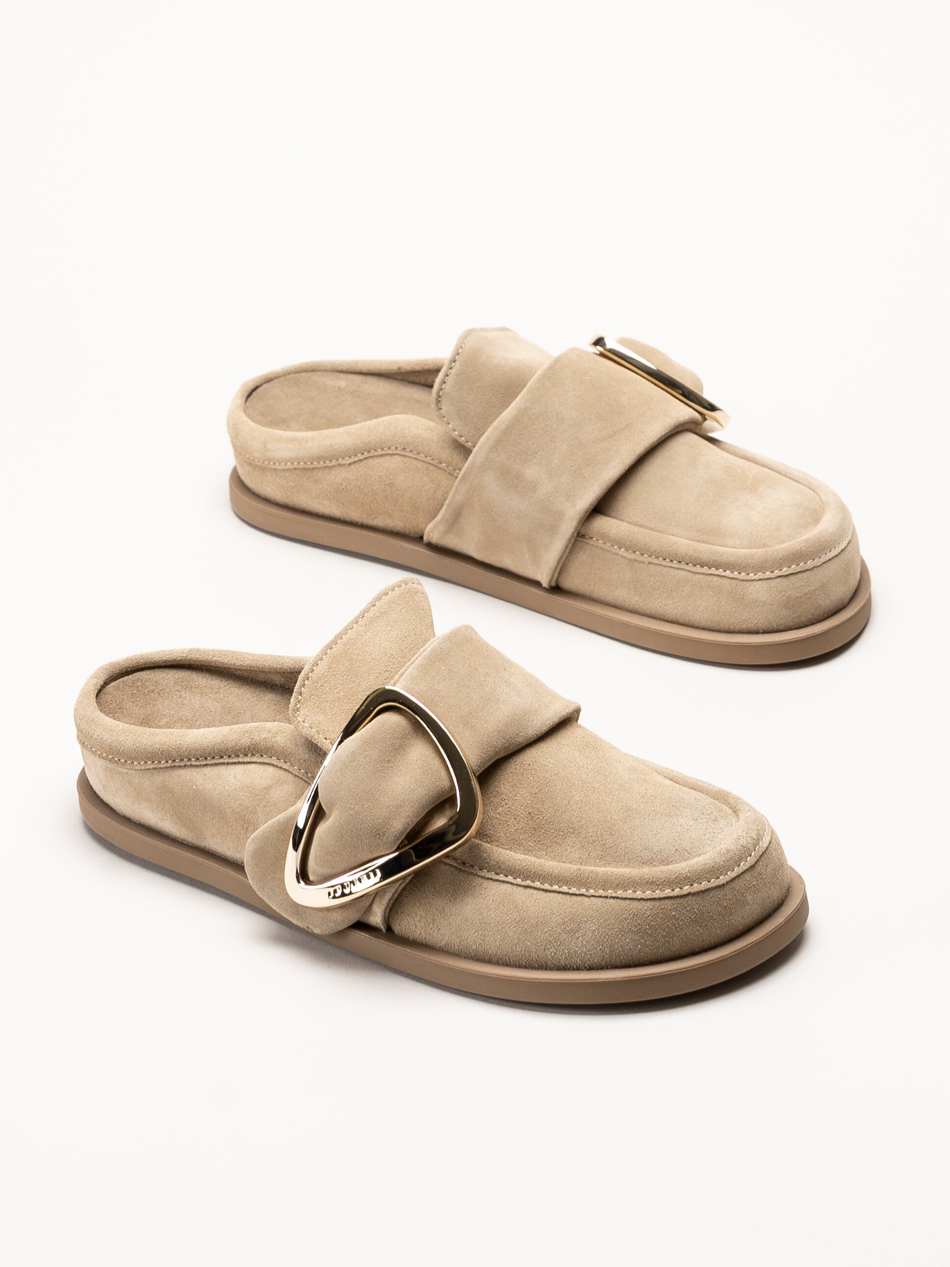 Inuikii - Mule Soft - Beige mule med guldigt spänne