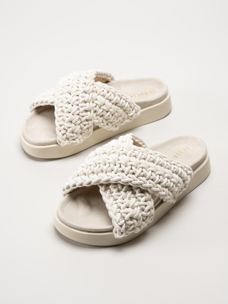 Inuikii - Woven - Vita slip in sandaler i virkad textil