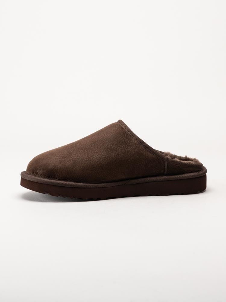 UGG - M Classic Slip On - Mörkbruna fodrade slip in tofflor