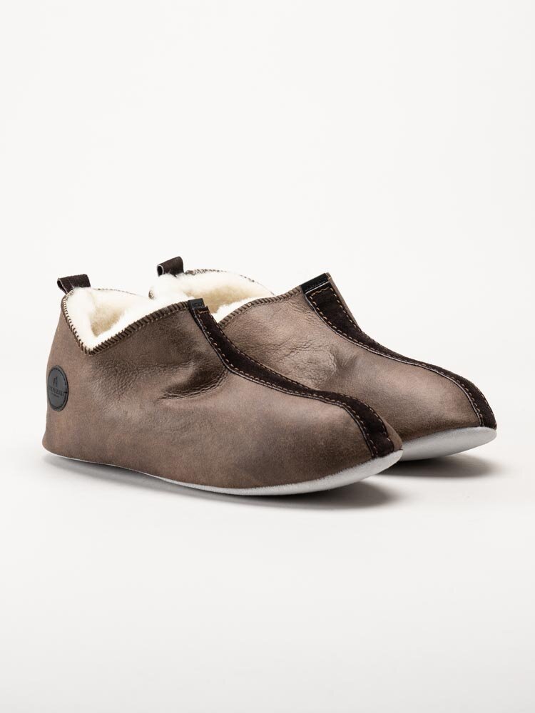 Shepherd - Henrik - Mörkbruna slip on fårskinnstofflor