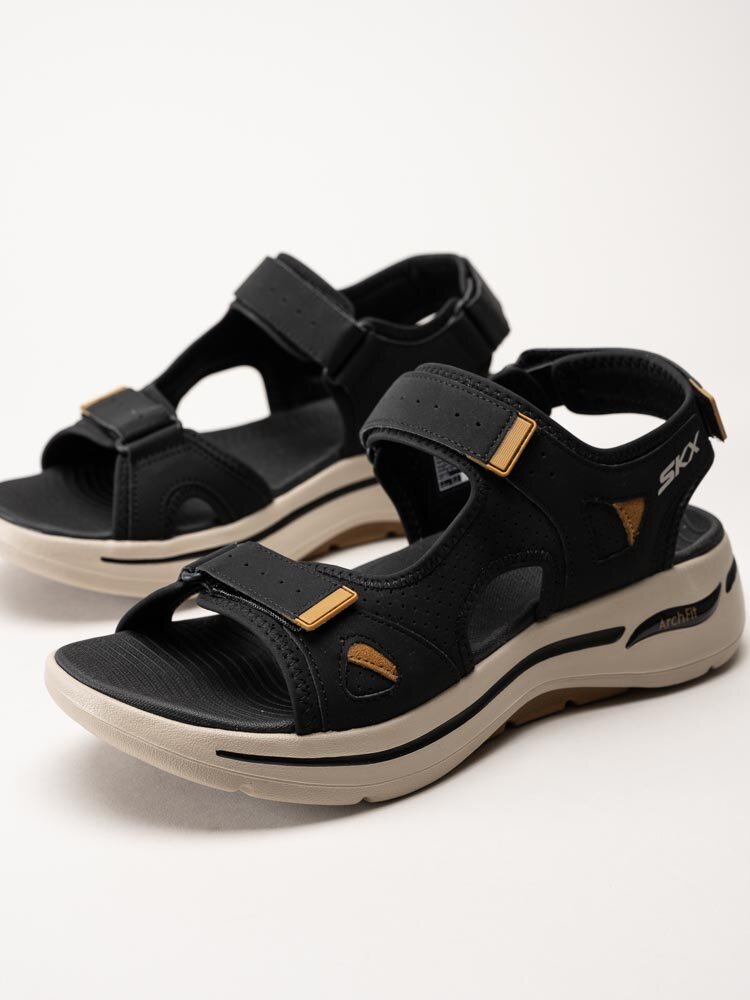 Skechers - Go Walk Arch Fit - Svarta sportiga sandaler