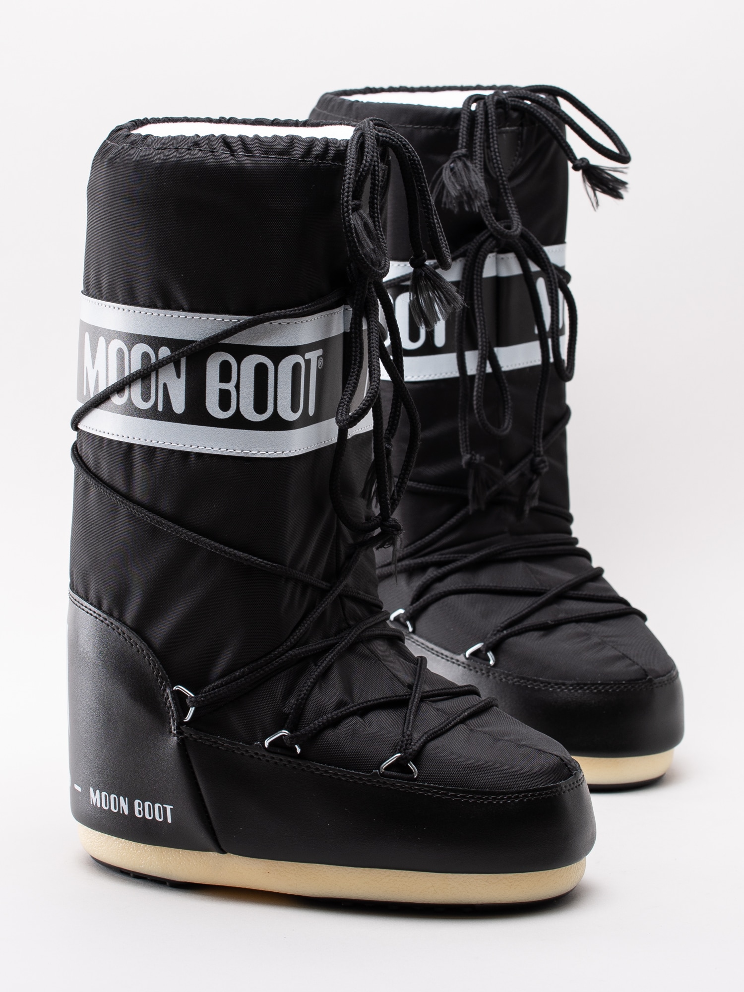 70193013 Moon Boot Nylon 965-14004400-1 svarta klassiska moon boots i nylon-5