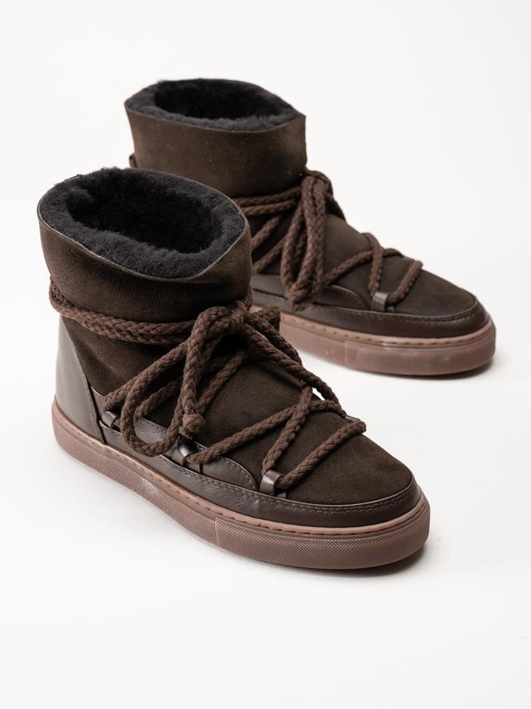 Inuikii - Classic Sneaker - Mökrbruna fårskinnsfodrade boots i mocka