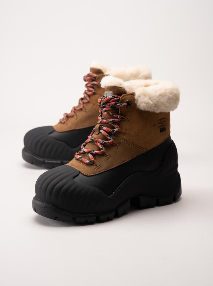 UGG - W Adiroam Hiker - Bruna fodrade kängor i skinn