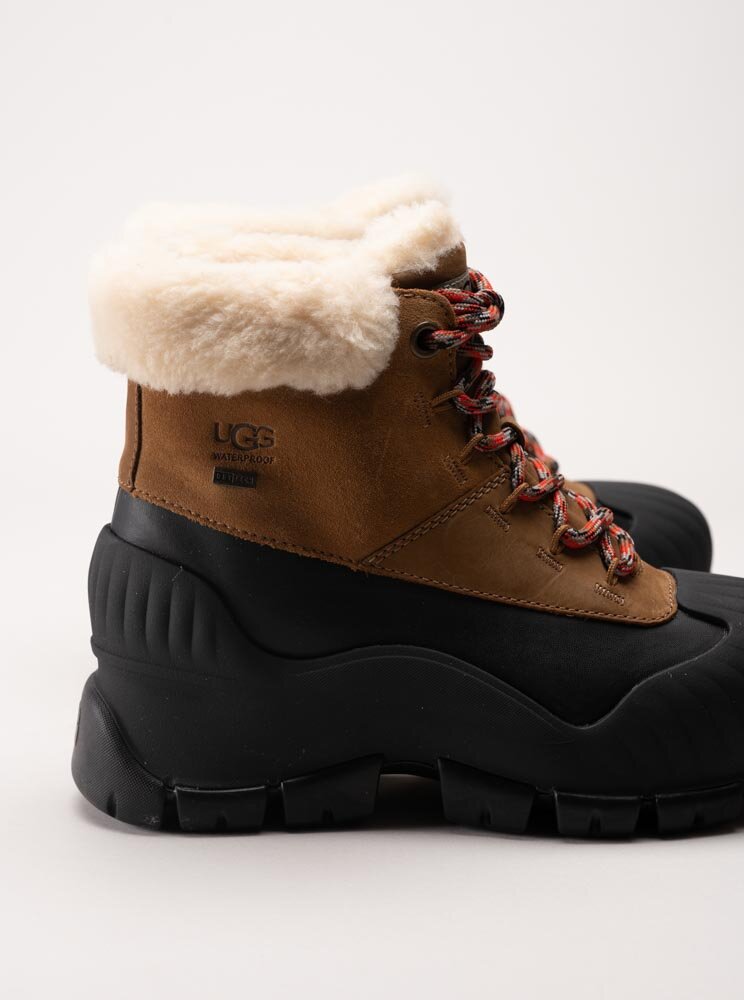 UGG - W Adiroam Hiker - Bruna fodrade kängor i skinn
