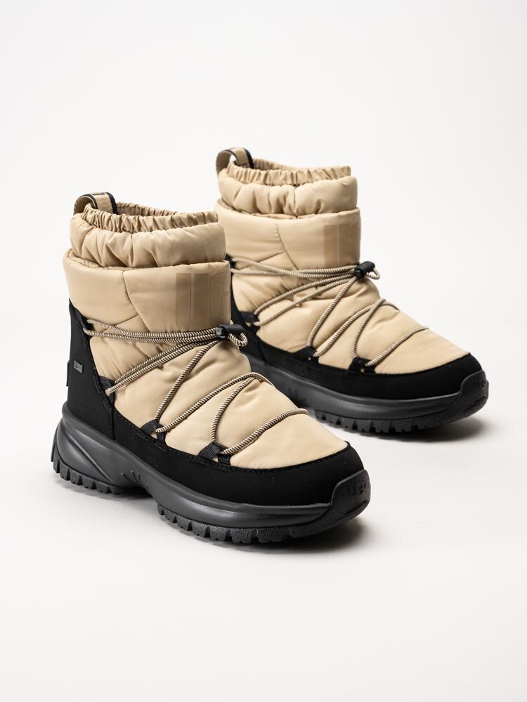 UGG - W Yose Puffer Mid - Beiges vinterboots