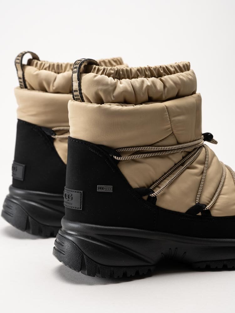 UGG - W Yose Puffer Mid - Beiges vinterboots