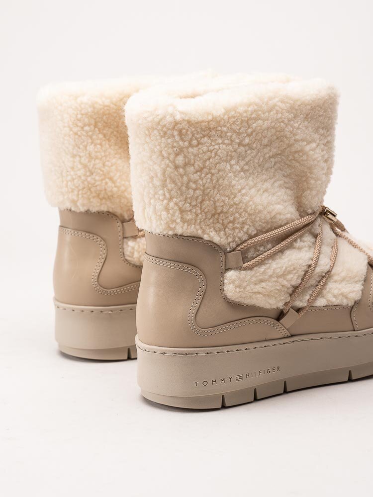 Tommy Hilfiger - Tommy Teddy Snowboot - Off white boots i teddy pile och skinn