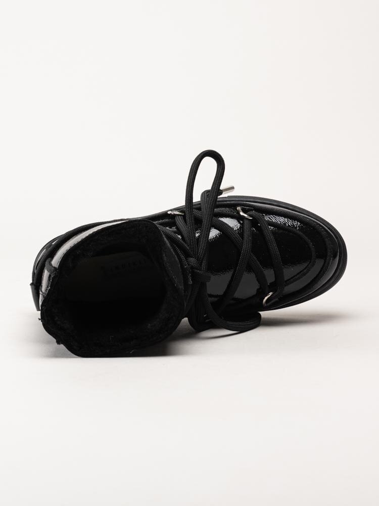 Inuikii - Full leather naplack - Svarta fårskinnsfodrade boots i lackskinn