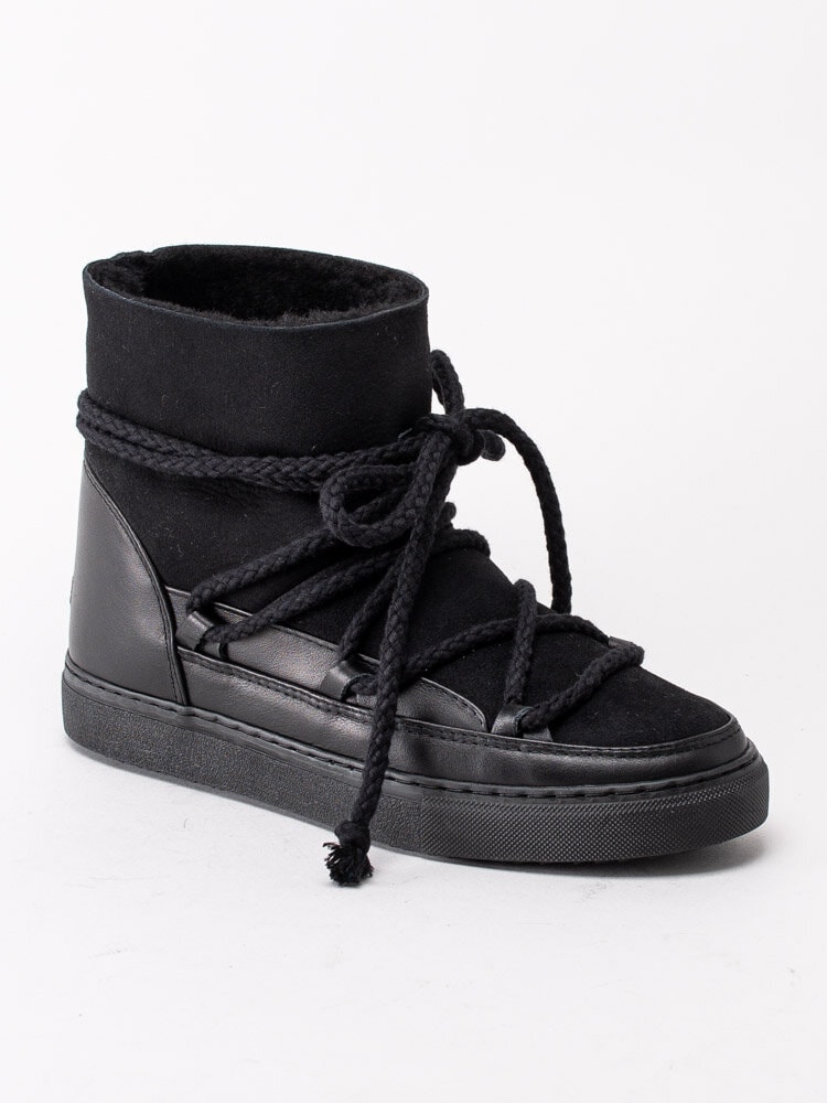 Inuikii - Classic sneaker - Svarta fårskinnsfodrade boots i mocka