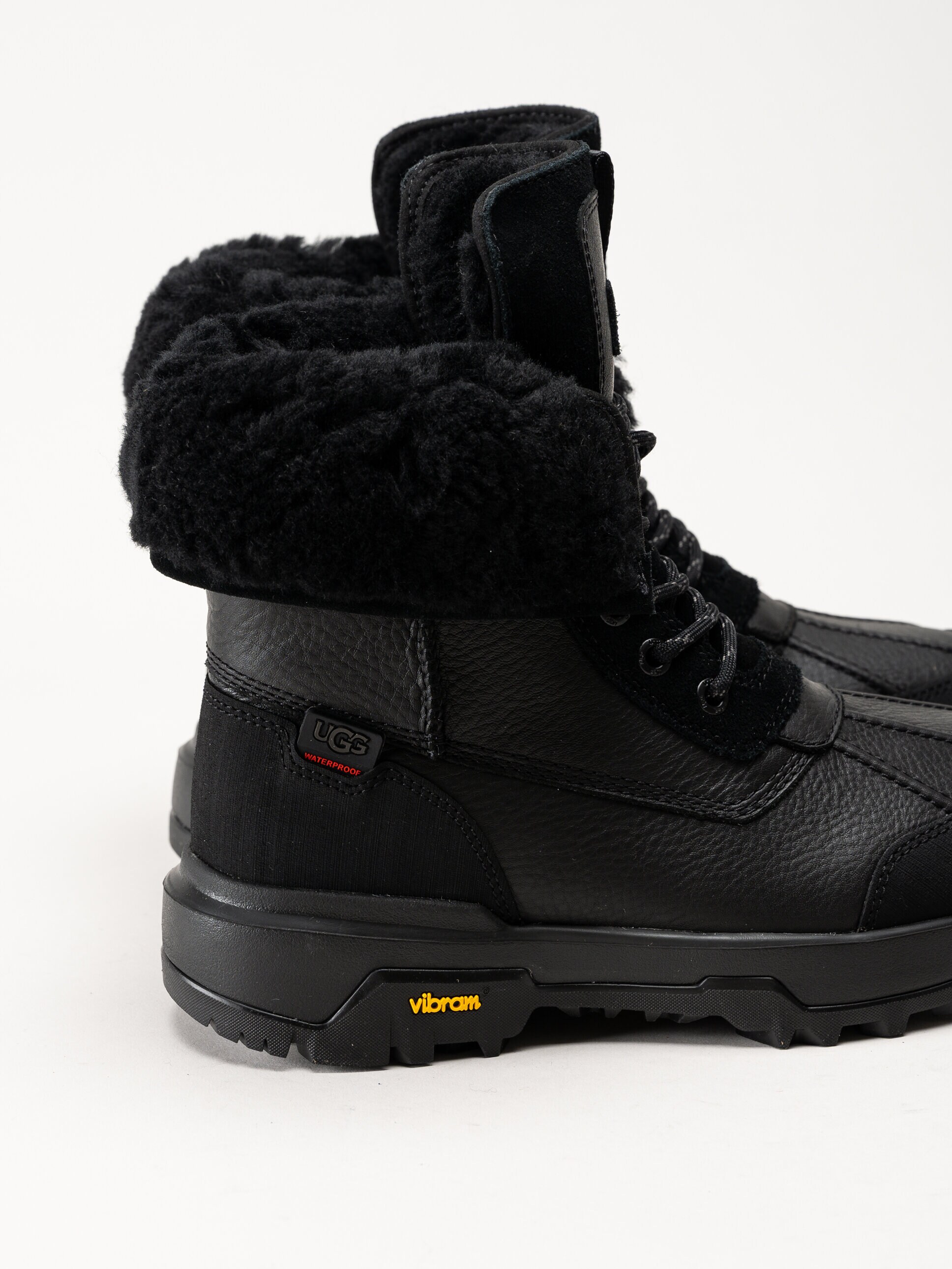 UGG - W Adirondack Boot XXV - Svarta ullfodrade vinterkängor