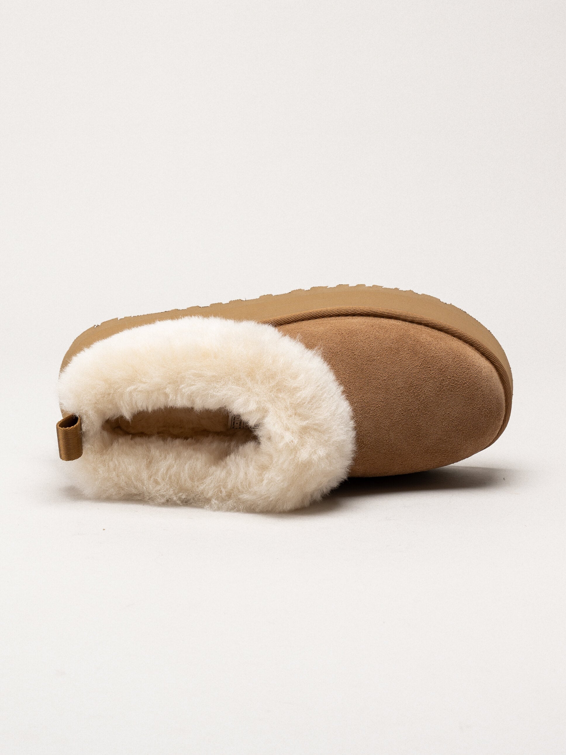 UGG - W Tazzelle - Bruna fårskinnsfodrade tofflor
