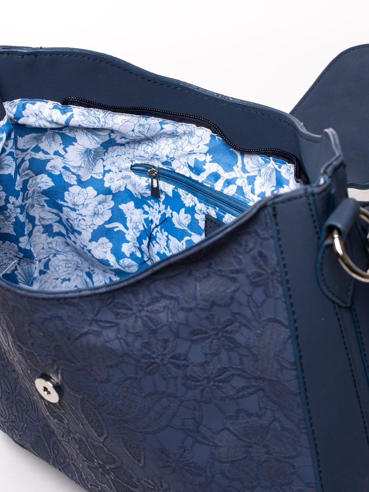 86201051 Ulrika Design 35-9128-3 Mörkblå handväska med broderade blommor-4
