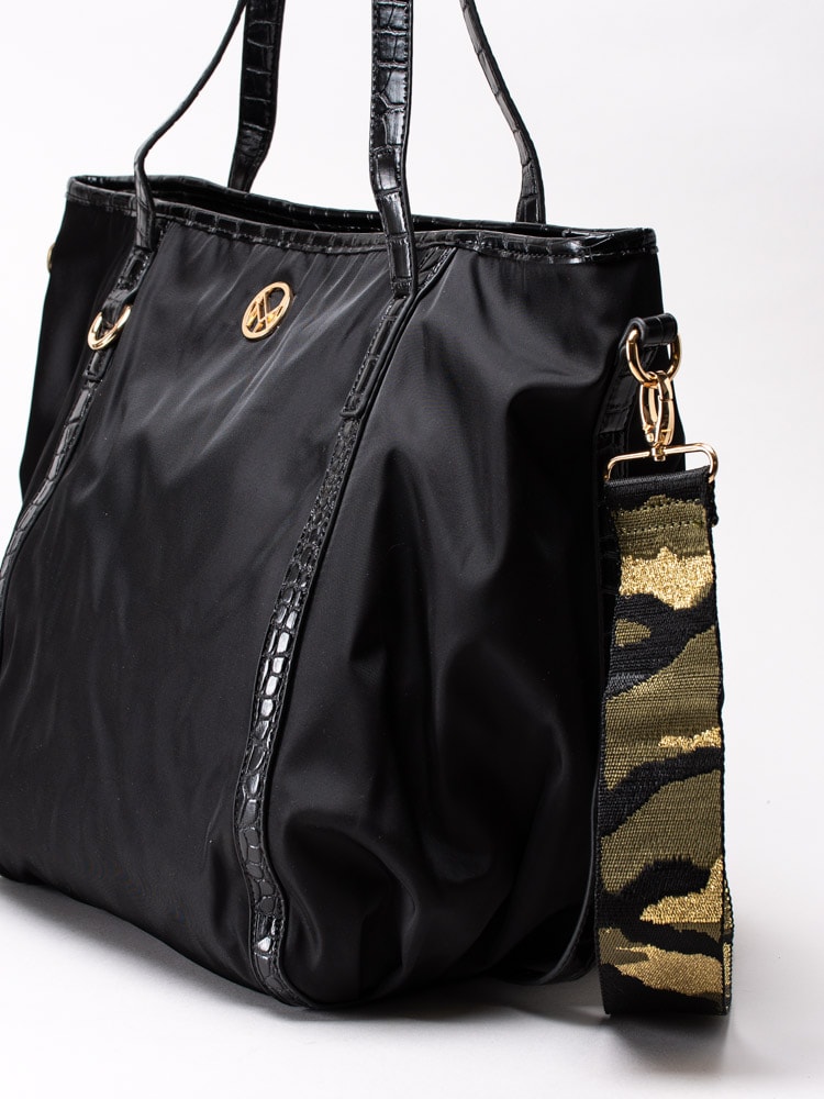 86203040 NYPD 500225-01 Svart shoppingbag med kamouflagefärgad rem-3