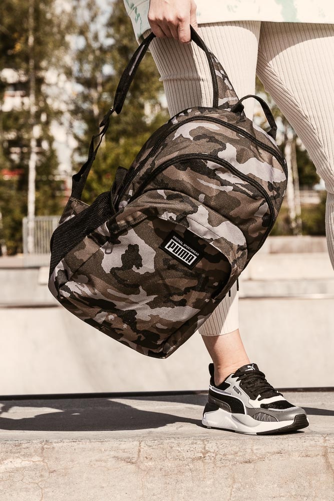 Puma - Academy Backpack - Grå och grön camouflage väska i textil