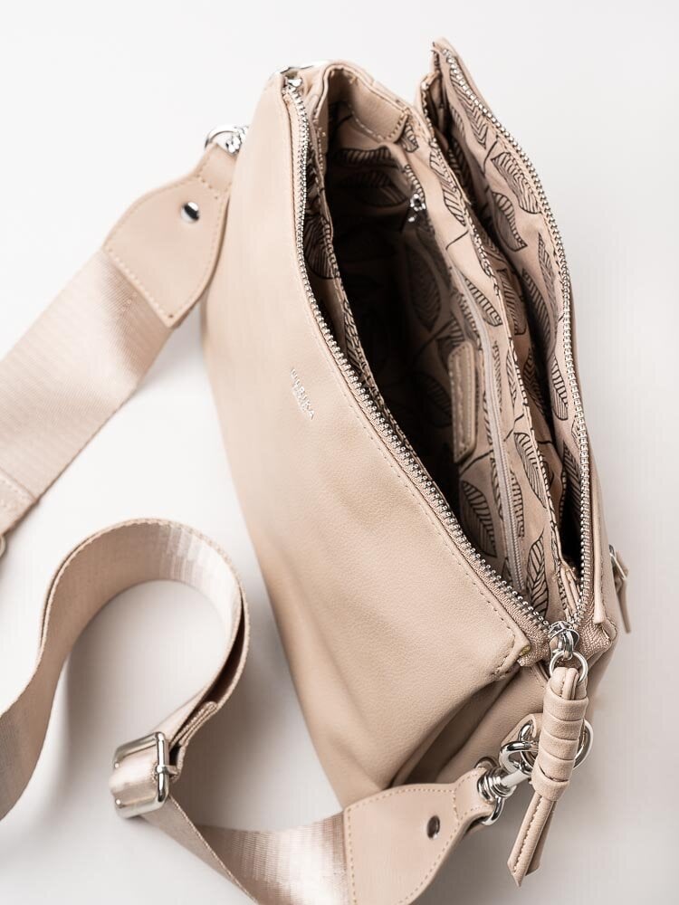 Ulrika Design - Hook - Beige axelremsväska i skinnimitation