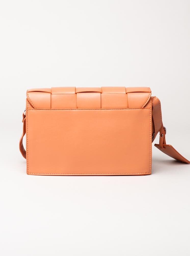 Ulrika Design - Braid - Orange flätad väska med klaff