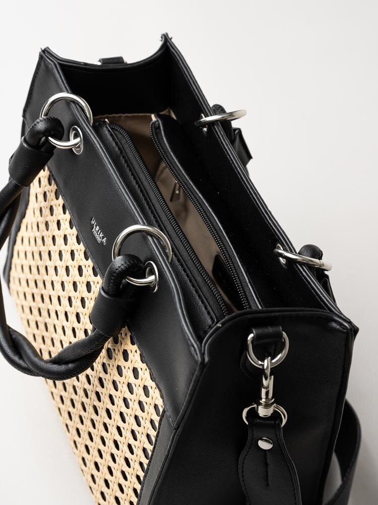 Ulrika Design - Rotting - Svart handväska med rotting