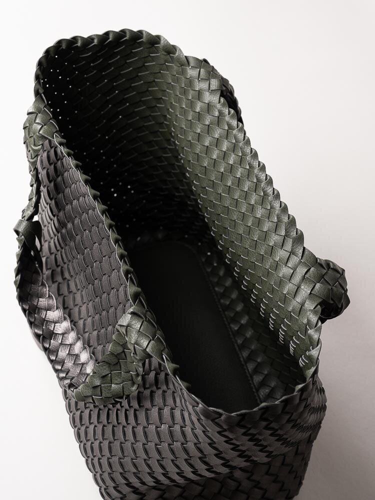 Ilse Jacobsen - Bag08 - Mörkgrön flätad vändbar shopper kasse