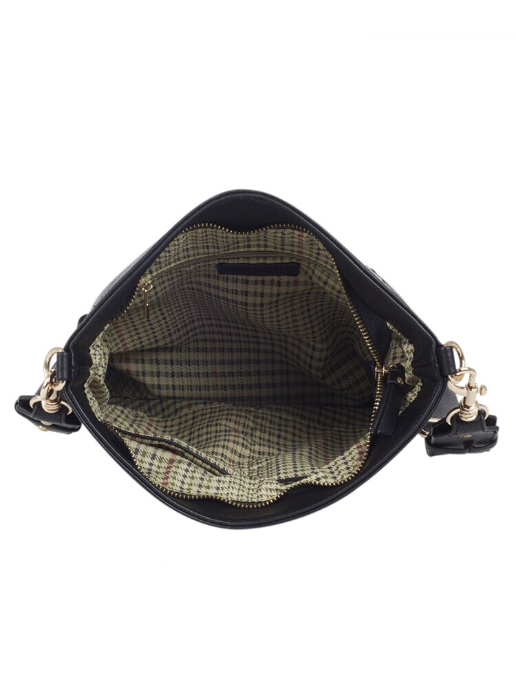 Ulrika Design - Pocket - Svart crossbodyväska i skinnimitation