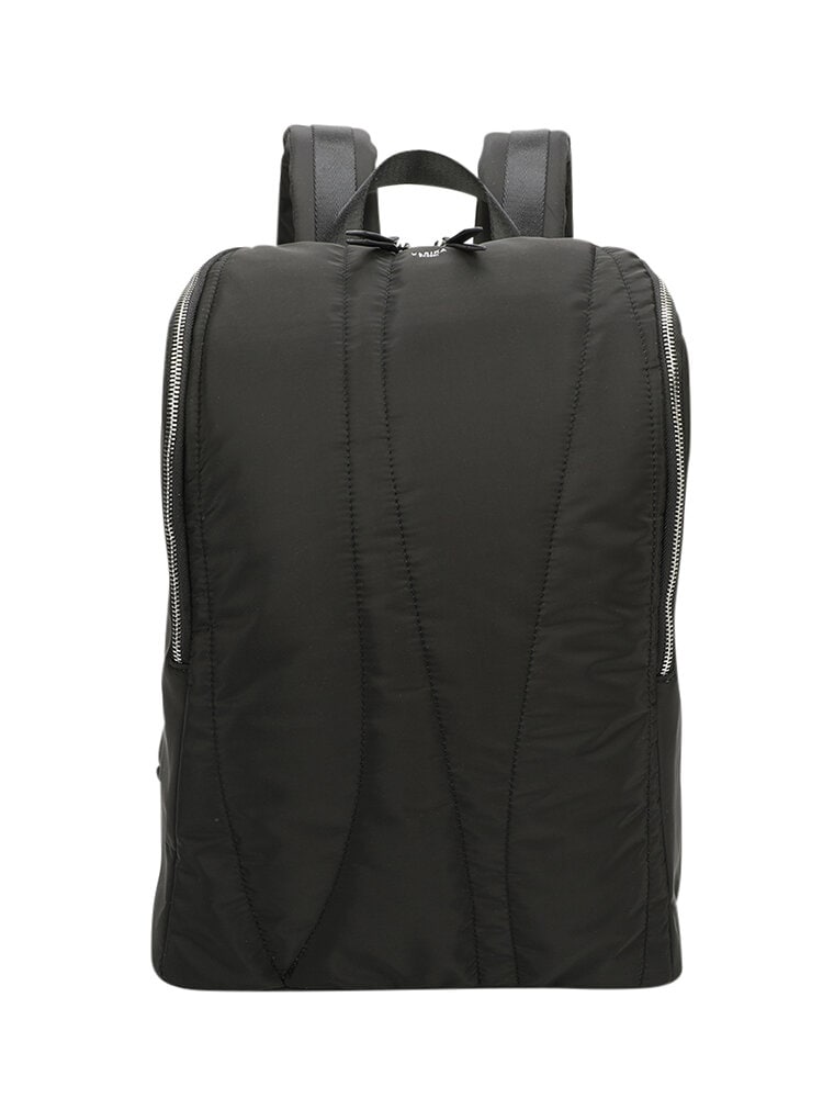Ulrika Design - Nylon Flow - Svart ryggsäck i nylon