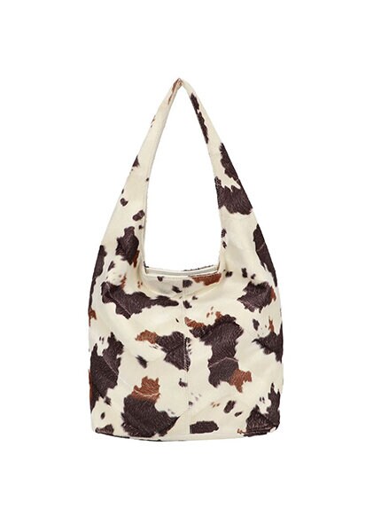 Ulrika Design - Ulrika Fur A-Line tote - Komönstrad axelkasse i pälsimitation