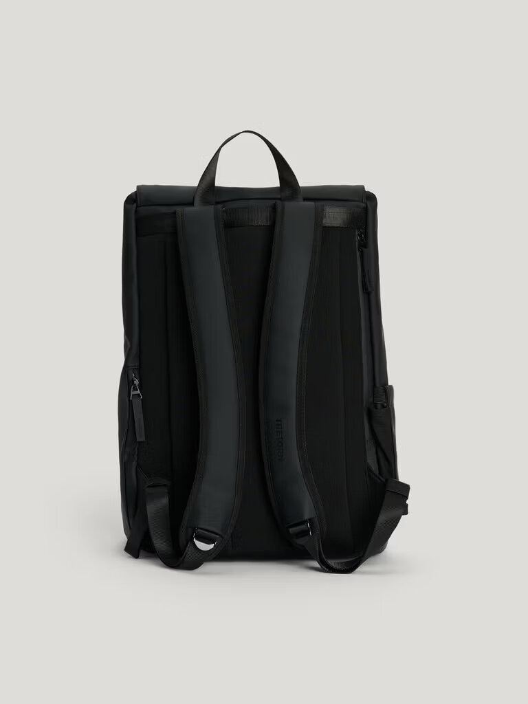 Tretorn - Tretorn Wings Daypack - Svart ryggsäck i mjukt men slitstarkt PU-material