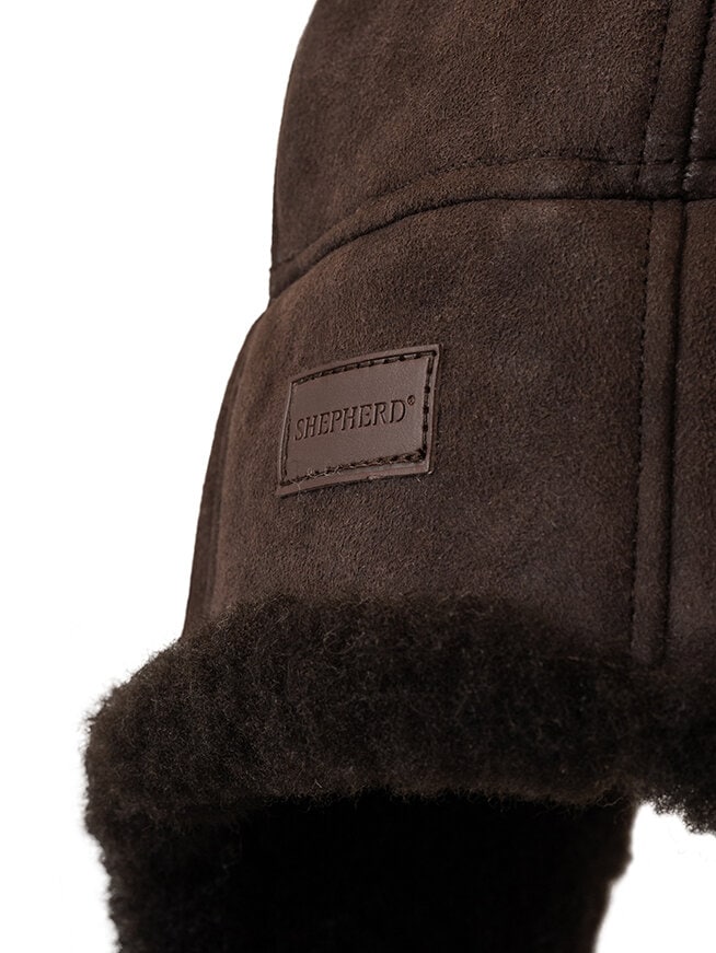 Shepherd - Wengen - Mörkbrun pilothatt i fårskinn