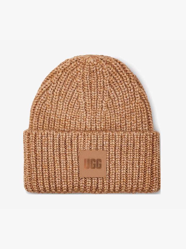 UGG - W Chunky Rib Beanie - Brun ribbstickad mössa